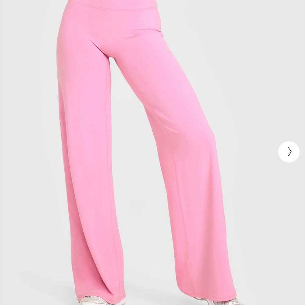 SOFTMOTION™ STRAIGHT LEG BOTTOMS WITH WHITE LOGO  - NEW w/tags never worn